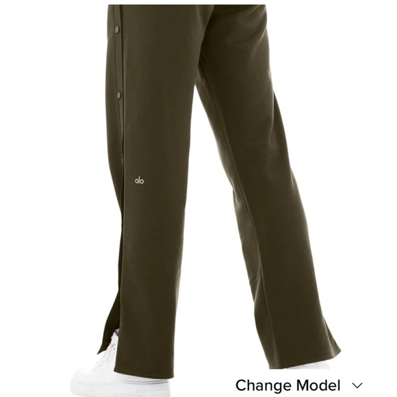 Alo yoga sweatpants - Picture 4 of 6